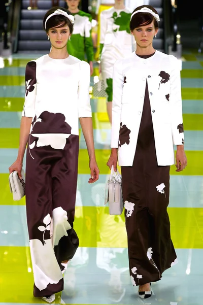 Look 13